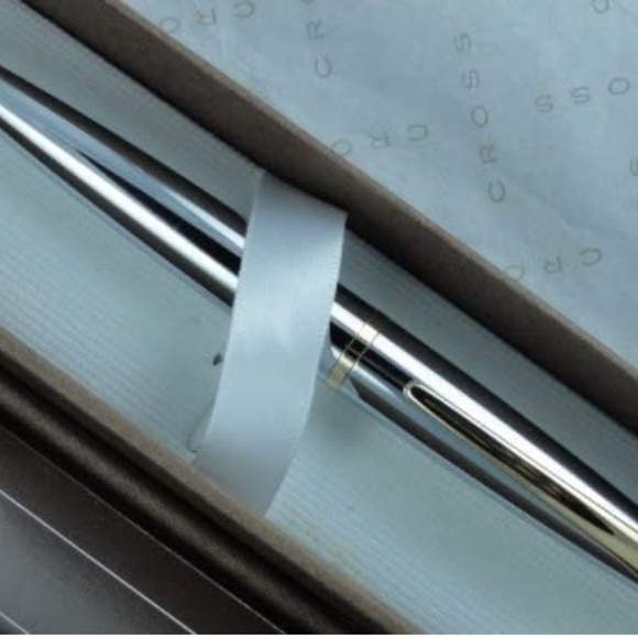 Cross ATX 23KT Gold and Chrome Medalist Medium Ballpoint Pen - Picture 4 of 8